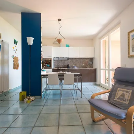 733 - Trilocale Al Taunus, Piano Terra Con Giardino Vista Mare - Inclusa شقة نومانا